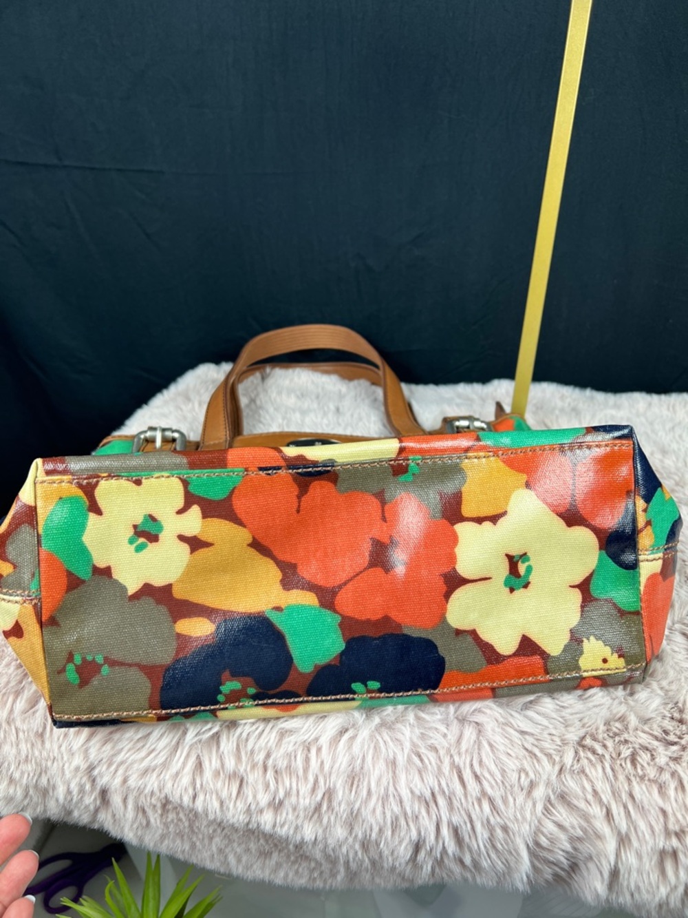 Fossil Key-Per Abstract Floral Coated Canvas Shopper Tote ZB5126 | EUC - Picture 6 of 10